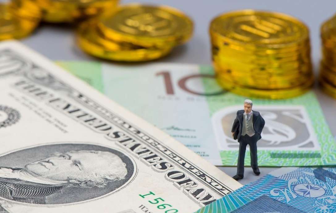 Japan to Sell 70% of Its U.S. Treasury Bonds?