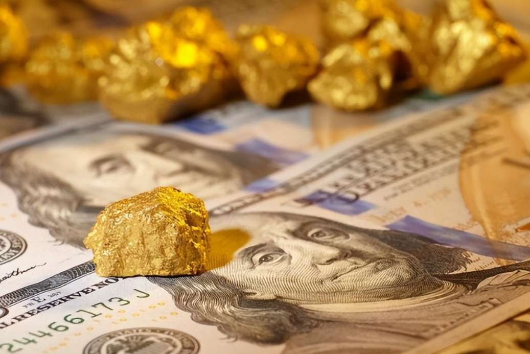 Dollar Hegemony in Question: China's Role?